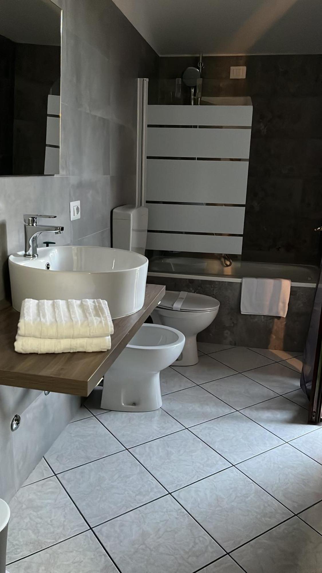Sveva Haven Malpensa Bed and Breakfast Κάζε Νουόβε Εξωτερικό φωτογραφία
